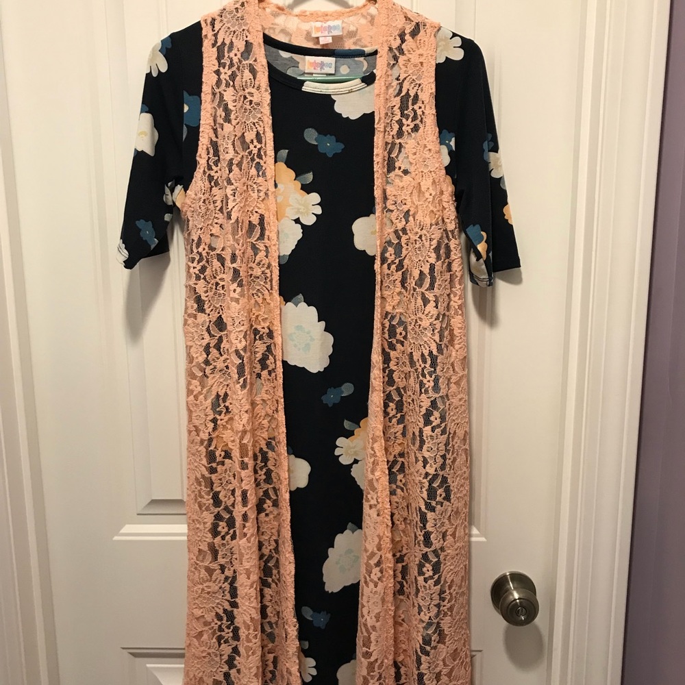 Small Joy And Medium Julia - image 1